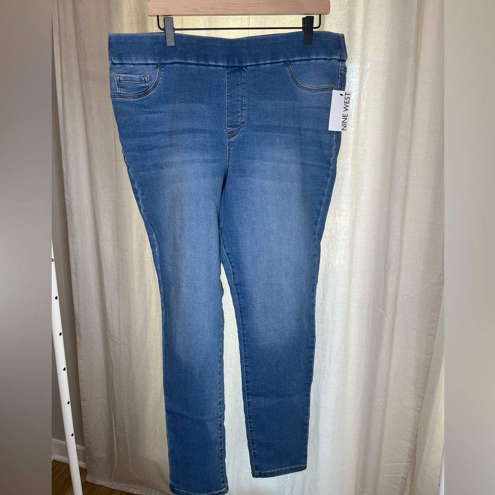 NWT Nine West Jeggings